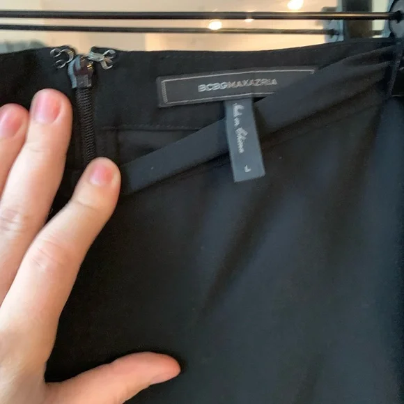 BCBGMaxAzria asymmetrical skirt Large - Picture 3 of 5